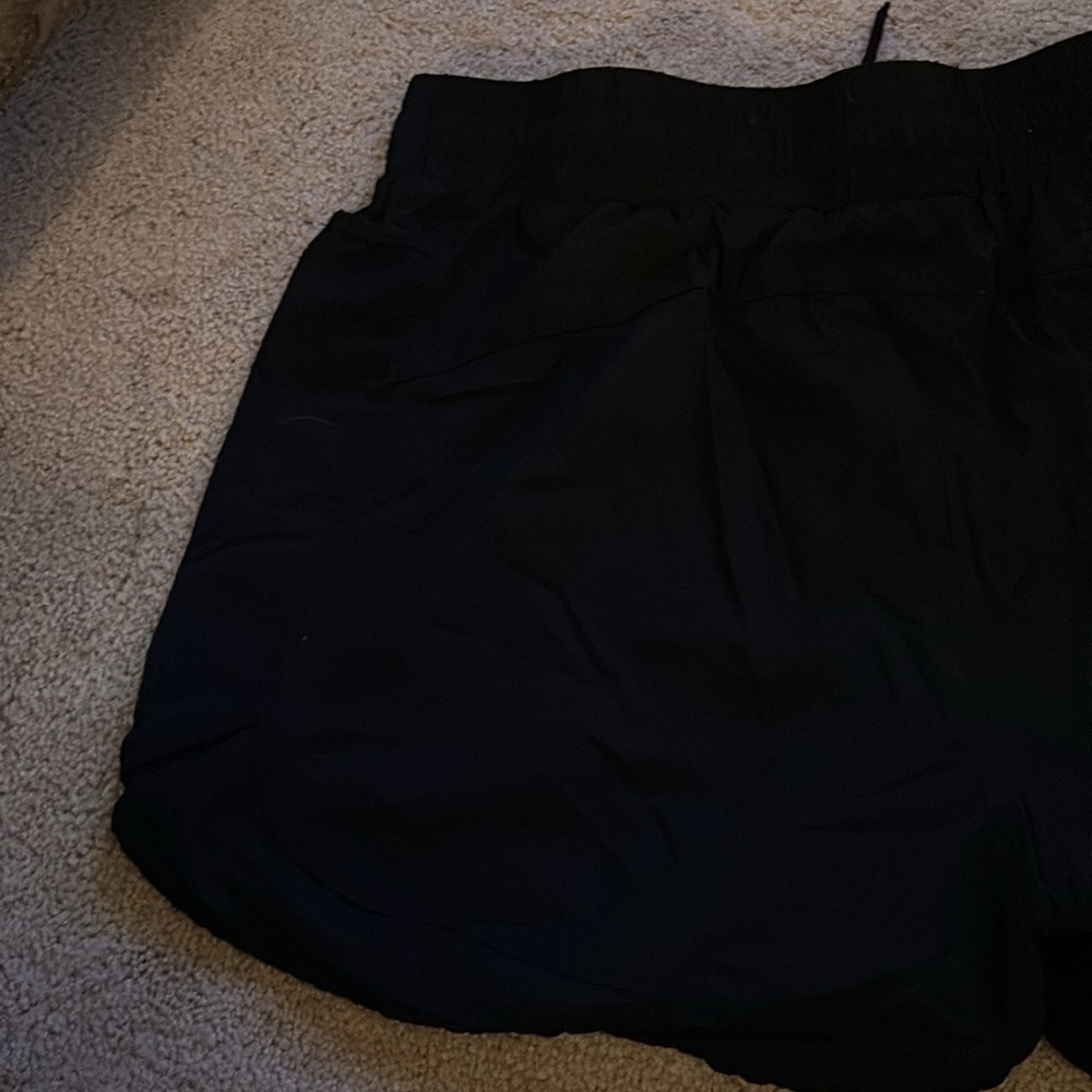 Black running shorts - Picture 6 of 8
